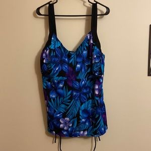 Aquabelle tankini top size 26